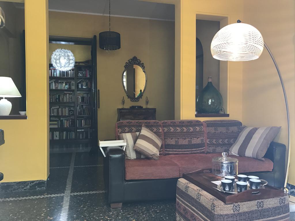 B&B In Centro Кальярі Екстер'єр фото